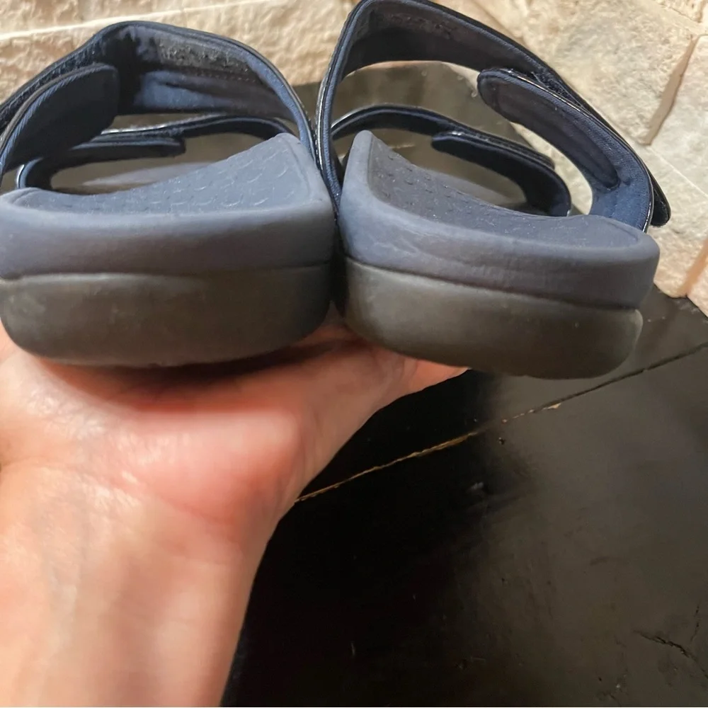 Vionic Shore navy blue double strap slide sandals slides slip ons patent leather - Picture 5 of 6